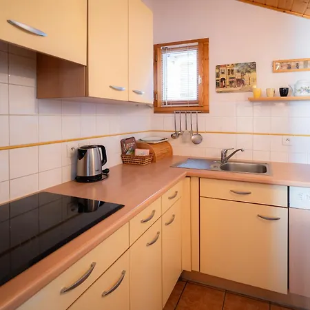 La Vue Du Roi - Detached Chalet *